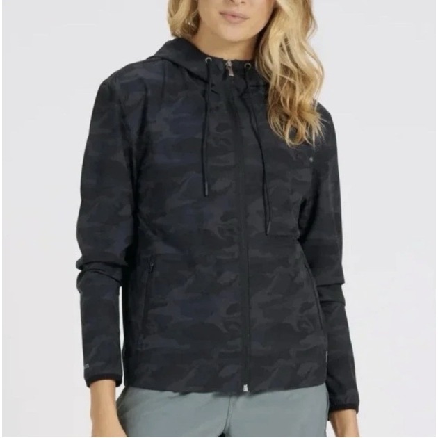 Vuori Womens Outdoor Trainer Shell Camo Hooded Windbreaker Jacket Black Vw501 S